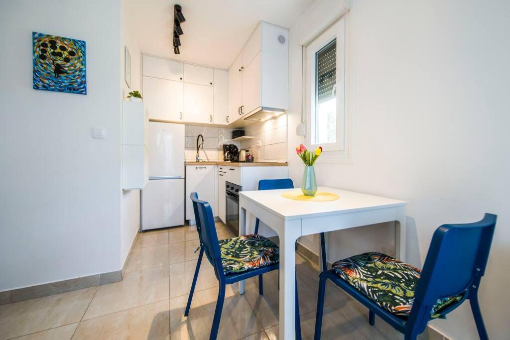 סולין Apartman Nane מראה חיצוני תמונה