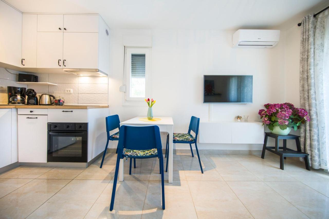 סולין Apartman Nane מראה חיצוני תמונה